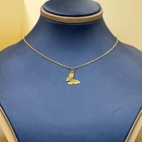 عقد فراشة ذهب عيار 18