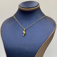 عقد دولفين ذهب عيار 18