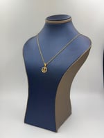 sعقد شعار السعودية ذهب عيار 18