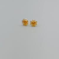 حلق وردة ذهب عيار 21