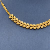 عقد ذهب عيار 21