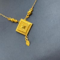 عقد ذهب عيار 21