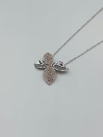 عقد ذهب عيار 18