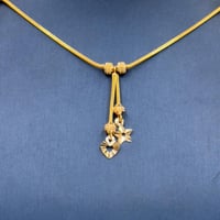 عقد ذهب عيار 22