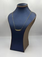 عقد ذهب عيار 18