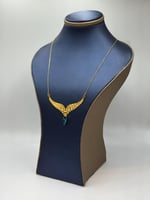 عقد جناح الصقر ذهب عيار 21