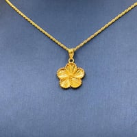 عقد وردة ذهب عيار 21