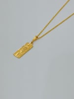 عقد ذهب عيار 21