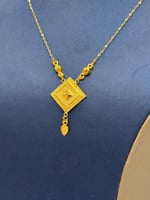 عقد ذهب عيار 21