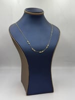 عقد ذهب عيار 18