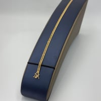 اسورة ذهب عيار 18