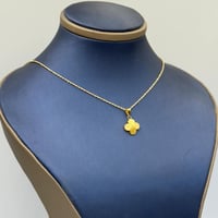 sعقد ذهب عيار 18