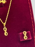 طقم ذهب عيار 18