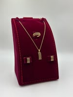 طقم ذهب عيار 18