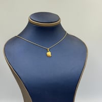 عقد ذهب عيار 18