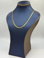 عقد ذهب عيار 21