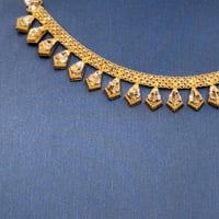 عقد ياسمينة ذهب عيار 21