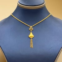 عقد ذهب عيار 21