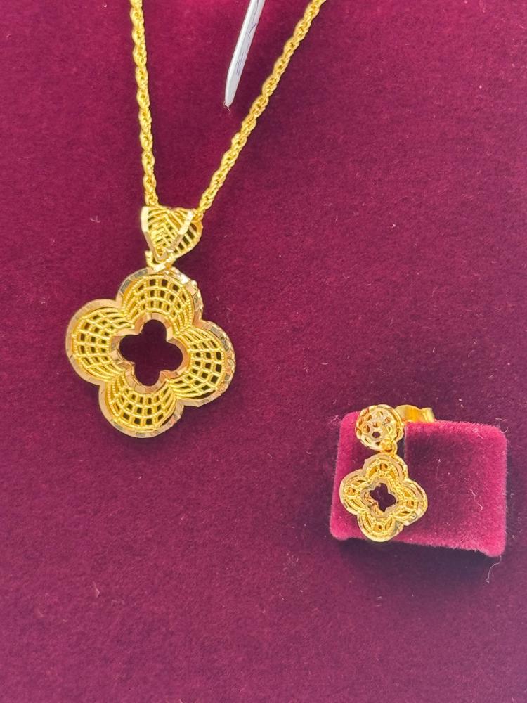 طقم ذهب عيار 21