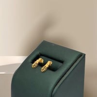 rحلق جناح الصقر ذهب عيار 21