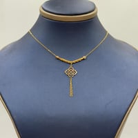 عقد ذهب عيار 21