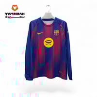 تيشيرت برشلونة 2026 الأساسي كم طويل