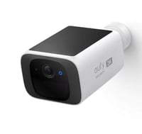 كاميرا مراقبة خارجية تعمل بالطاقة الشمسية