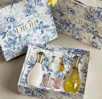 بوكس جادور من ديور مع قلوسات