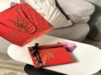 طقم ليبر مع الكيس والربطه وكرت اهداء