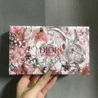 بوكس ارواج ديور فلفت Dior