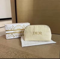 شنطة ميكب من ديور - الذهيبة Doir