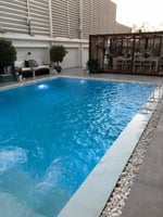 مزرق ومعقم كلور للمسابح