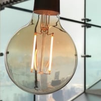 لمبه ديكوريه فلمنت 5 واط قزاز عسلي اضاءه اصفر