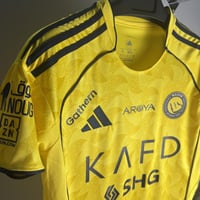 تيشيرت النصر الأساسي 25-26