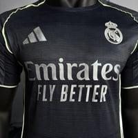 تيشيرت ريال مدريد الأسود 2025/26