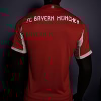 تيشيرت بايرن ميونخ الأساسي 2025/26