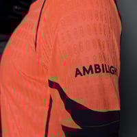 تيشيرت برشلونة البرتقالي 2025/26