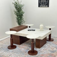 طقم طاولات 5قطع سطح بديل حجر ملمس خشن قاعده خشب قش...