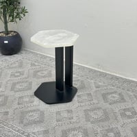 طاولة خدمة شكل سداسي سطح بديل حجر ملمس خشن قاعده خ...