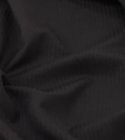 اسود مقلم J1