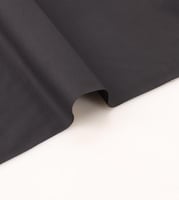 اسود مقلم C5