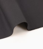 اسود مقلم A5