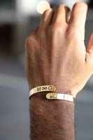 سواره بحفر ماسكين يد بعض