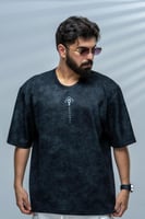 تيشرت كحلي بتصميم شخصية غوجو ساتورو