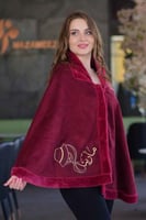 وشاح الأناقة عنابي