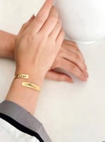 سواره بحفر ماسكين يد بعض