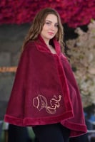 وشاح الأناقة عنابي