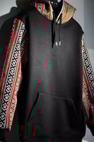 هودي انيق مطرز بالسدو الفخم