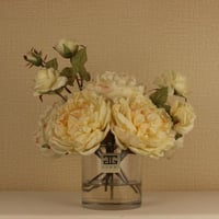 فازة ورد بيوني