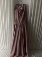 فستان كارين